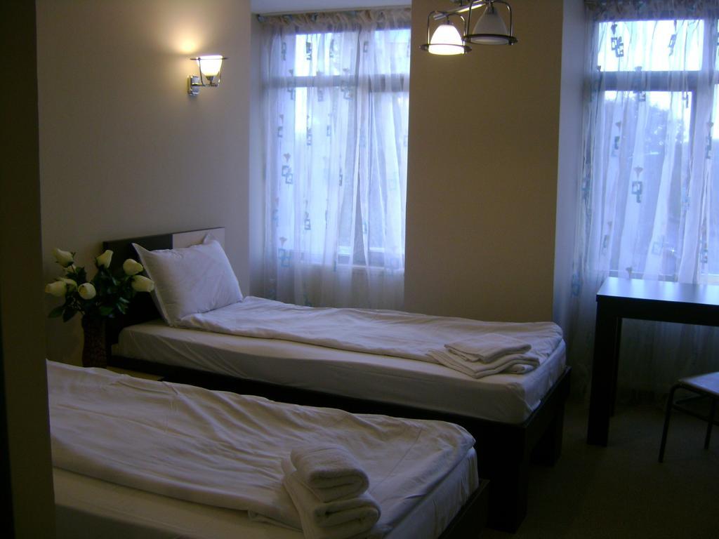 Hotel Babilon ブカレスト エクステリア 写真